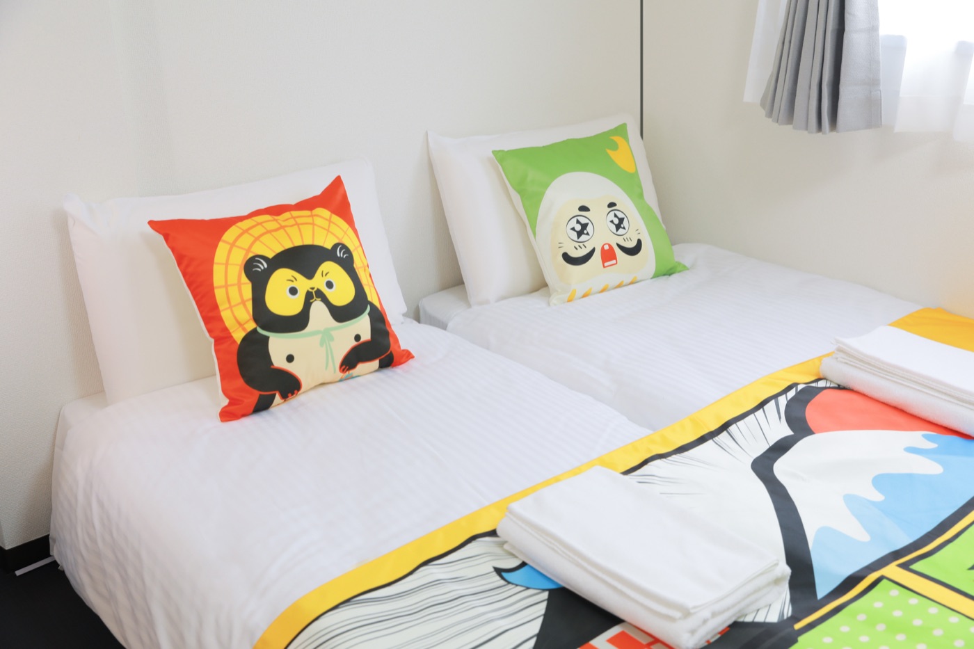 OYASUMI MANGA & HOTELの漫画をテーマにした客室
